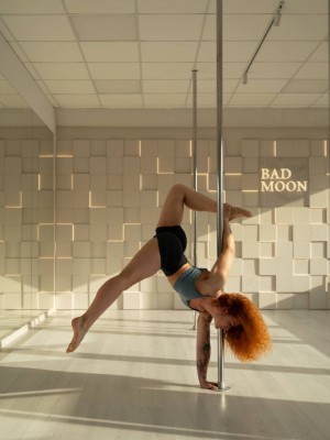 Pole dance